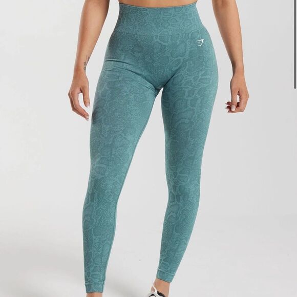 Gymshark ADAPT CAMO SEAMLESS LEGGINGS Size Small Iceburg‎ Blue/Thunder Blue NWT - Picture 1 of 7